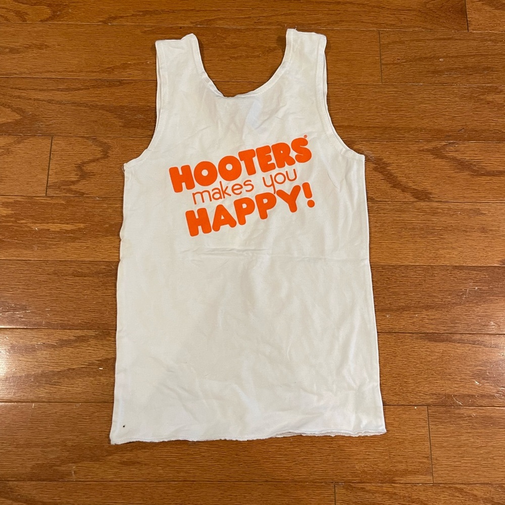 HOOTERS worn UNIFORM - Picture 2 of 4